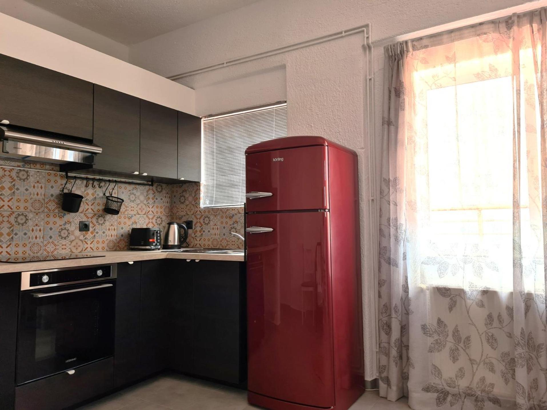 Mum'S Yard Apartment อิสตรอน ภายนอก รูปภาพ
